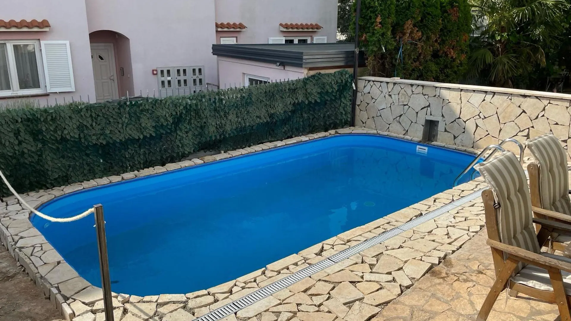 App Rebecca - Private Pool Apartment Brtonigla Croatia